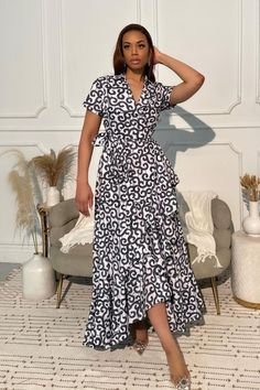 Embrace the beauty of summer with this must-have Maxi Garden Dress! 🌸🌿 Tap to shop the look Patterned Printed Short Sleeve Dress, Patterned Short Sleeve Beach Dress, Patterned Short Sleeve Summer Maxi Dress, Patterned Short Sleeve Maxi Dress For Summer, Patterned Short Sleeve Vacation Dresses, Fitted Short Sleeve Beach Dress, Summer Midi Dress With Short Sleeves And Print, Patterned Floral Print Short Sleeve Midi Dress, Patterned Short Sleeve Maxi Dress For Vacation