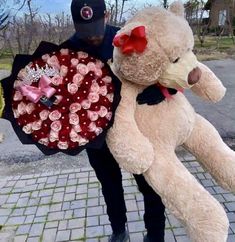 Teddy Bear And Flowers Gift, Flower Bouquet With Teddy Bear, Teddy Bear And Flowers, Teddy Bear Roses, Teddy Bear With Flowers, Teddy Bear Flowers, Bouquet Valentines, Gift Idea For Girlfriend, Rhinestone Bouquet