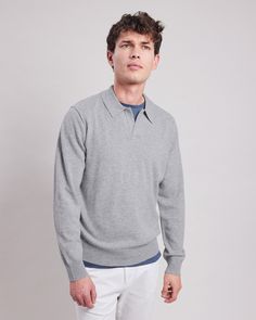 Men's wool and cashmere sweater with polo collar. Visible seams, long sleeves and open collar without buttons.