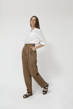 Hello, Dear! Welcome to IPANSstore and discover the world of various women's pants! We are fall pleated corduroy pants, perfect for daily wear. We combine high rise and comfortable loose cut. We can be sewn in different colors. Choose your color and write to us! Designed and carefully handmade by IPANTS in small quantities - you're getting a unique item. * Two side and back pockets * Zip and button on the middle * Wide belt loops * Front pleats STANDARD SIZES: Sizes available: XS, S, M, L, XL Th Pleated Corduroy Pants, Corduroy Brown Pants, Corduroy Pants Outfit, Pants Corduroy, Suspender Pants, Velvet Trousers, Corduroy Trousers, Womens Pants, Brown Pants