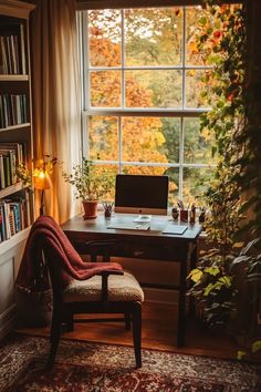 Fall-themed mouse with leaf-shaped scroll wheel Autumn Wellness Aesthetic, Cozy Aesthetic Office, Work From Home Office Cozy, Cozy European Home, Home Maker Aesthetic, Cosy Office Ideas, Cozy Office Aesthetic, Cozy Fall Cottage, Cozy Office Decor