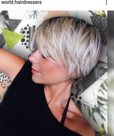 Messy Pixie Haircuts, Pixie Haircuts For Fine Hair, Messy Pixie Haircut, Peekaboo Highlights, Messy Pixie, Straight Hair Cuts, Pixie Hair, Ombré Hair, Bob Hairstyles For Fine Hair