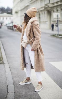 Outfit Recap | The Best Outfits of 2018 Part1: Fall Winter Style Teddy Coat Outfit, Camel Coat Outfit Casual, Camel Coat Outfit, Diy Outfits, Tan Coat, Chic Winter Outfits, Snow Bunny, Beige Coat