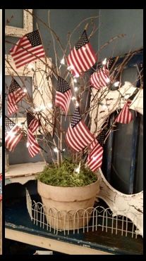 two pictures of an american flag tree in a pot