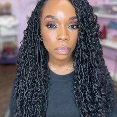 SABRINA CAMILLE | Multiple part Crochet method Using beach curl by @shakengo_hair Colors t27 t30 and #2 | Instagram