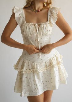 Calypso Dress, Lace Outfits, Cotton Corset, Sage Green Dress, Corset Skirt, Fairy Style, Outfit Styling, Romantic Summer, Easy Outfit