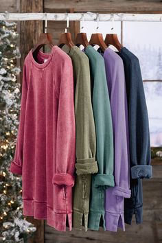 The soft-washed color you love, in an updated longer-length style that pairs beautifully with leggings or slim jeans. | Women's Colorwash Tunic Sweatshirt Top - Mineral Blue - PS - Petite Size Bohemian Style Winter, Ladies Long Top, Women Fall Tops, Stylish Fall Outfits, Long Tunic Tops, Over 60 Fashion, Mama Style, Tunic Sweatshirt, Trendy Clothes For Women