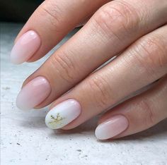 Gold Acrylic Nails, Lovely Nails, Subtle Nails, Manicure Ideas, Follow Us On Instagram, Xmas Nails, Gorgeous Nails, Mani Pedi