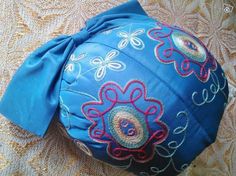 Tykkimyssy. Silk cap. Estonian Clothing, Traditional Dress, Vera Bradley Backpack, Traditional Dresses, Traditional Outfits, Folk Art, Silk