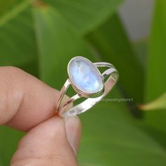 Description :Natural moonstone ring,925 sterling silver,rainbow moonstone 7x11mm oval shape gemstone ring,handmade ring,Silver Ring,bezel Ring, Size 9 US----------------------------------------------------------------------------------------------------------------------------------------------------Material : Solid 925 Sterling Silver & GemstoneMetal: Solid 925 Sterling SilverStone Detail :Natural White Rainbow MoonstoneSize- 7x11mmShape-Oval CabochonRing Size : 9 USWeight : 2.93 Gram Appro Sterling Silver Moonstone Ring Oval Cabochon, Silver Oval Cabochon Moonstone Ring, Silver Oval Moonstone Ring With Bezel Setting, White Moonstone Oval Cabochon Ring In Sterling Silver, Oval Moonstone Ring With Bezel Setting In Silver, Sterling Silver Oval Cabochon Moonstone Ring, Oval Cabochon Moonstone Ring In Sterling Silver, Handmade Oval White Gold Moonstone Ring, White Oval Moonstone Ring