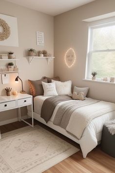 Transform your space into a cozy sanctuary with soft textiles, warm lighting, and inviting decor. Embrace comfort and style for the perfect bedroom retreat.   Keywords: cozy bedroom, warm decor, soft textiles, inviting space  Hashtags: #CozyBedroom #HomeDecor #InteriorDesign #BedroomInspo #WarmAndInviting Simple Teenage Room, Light Color Bedroom Ideas Small Rooms, Bedroom Light Brown Walls, Small Farmhouse Bedroom Ideas Simple, Bedroom Beige Ideas, Bedroom Ideas For Small Rooms Single Bed, Room Ideas For Small Rooms Bedroom Space Saving, Internal Design Ideas, Cozy Single Bedroom