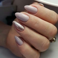 @madsaboutyou Nails Design Chrome, Gel Nails Shape, Glitter Manicure, Cute Gel Nails, Super Nails, Chic Nails, Nail Shapes, Gorgeous Nails