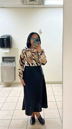 Friends Talking, Work Ootd, Casual Outfits For Women, Modest Casual Outfits, Modest Apparel, Church Fits