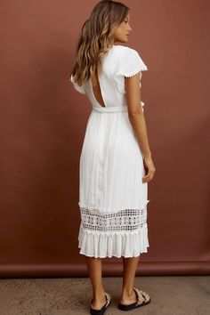 White Boho Midi Dress, Vintage Flea Market, Midi Dress White, Boho Midi Dress, White Midi, Surplice Neckline, Iron Material, Clothing Tags, White Midi Dress