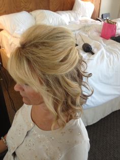 Wedding hair Mom Hair, Wedding Hairstyles Medium Length, Wavy Bob Hairstyles, Hairstyles Wedding, Short Wedding Hair