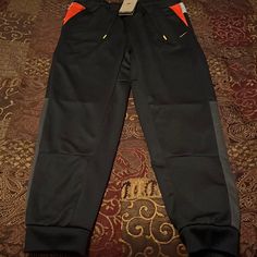 New! Mens Nike Sportswear Poly Bowerman Jogger. Black And Grey Color Way Mens Size Large Waist 16.25 Inseam 29. Drawstring Waist And Two Hand Pockets. Pristine Condition. See All Photos Nike Sportswear Joggers With Pockets, Nike Joggers Mens, Nike Stretch Moisture-wicking Joggers, Nike Sweatpants Mens, Mens Nike Sweatpants, Nike Moisture-wicking Functional Joggers, Grey Nike Sweatpants, Nike Black Moisture-wicking Sweatpants, Nike Windrunner