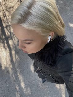 Scandi Hairline Blonde, Short Hair Platinum, Platinum Blonde Bob, Platinum Bob, Perfect Blonde Hair, Pearl Blonde, Blonde Bob Cuts, Bright Blonde, Short Blonde