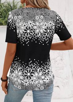 Black Printed Summer Tops, Black Short Sleeve Tops For Spring, Black Stretch Printed Tops, Spring Printed Black T-shirt, Spring Black Printed T-shirt, Black Printed Spring T-shirt, Stretch Black Printed Blouse, Black Cotton Blouse With Graphic Print, Black Stretch Printed Blouse