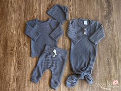 Matching Going Home Outfits, Newborn Outfits Bringing Home, Newborn Going Home Outfit, Gender Neutral Coming Home Outfit, Neutral Coming Home Outfit, Newborn Hospital Outfit, Knit Baby Clothes, Newborn Hospital Outfits, Newborn Room