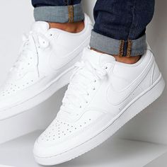 White Shoes Outfit, Nike Air Force 1 Outfit, Tommy Hilfiger Fashion, White Sneakers Men, Trendy Shoes Sneakers, White Casual Shoes