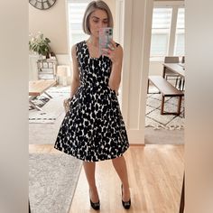 Kate Spade Dress. Size 0. New Without Tags. Tiny Little Spot Up Front . Not Noticeable Kate Spade Dress, Kate Spade Dresses, Black Blue, Blue Black, Kate Spade, Colorful Dresses, Midi Dress, Womens Dresses, Tags