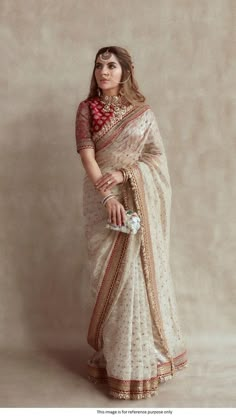 Saree Wearing Styles, Sari Design, Fashionable Saree Blouse Designs, Fancy Sarees Party Wear, Chique Outfits, Saree Designs Party Wear, Salwar Kamiz