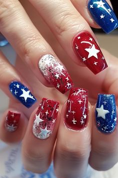 You’re scrolling through endless nail art options, seeking that perfect July 4th design to truly shine at your holiday gathering. You want something that screams celebration without being overly simplistic or excessively intricate. I’m sharing