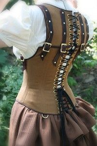 This, kids, is what we call an Awesome Ren Faire Costume Piece. See? Oooh...Fantsy Steam punk esque Not Renn due to the skirt bustle-age... Steampunk Vest, Mode Steampunk, Steampunk Couture, Fashion Corset, Corset Vest, Steampunk Corset, Steampunk Cosplay, Zombie Survival, Victorian Steampunk