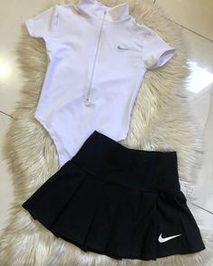 Trending Dress Design, Tennis Uniforms, Trending Dress, Gymwear Outfits, Cute Nike Outfits, Fitness Wear Outfits, Sports Apparel, Nhl Hockey, Mode Inspo