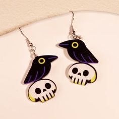 Approx 2” Drops Brand New Raven On Skull, Skull Cartoon, Fingers Rings, Horror Earrings, Creepy Earrings, Angel Earrings, Etsy Shop Ideas, Y2k Cute, Goth Y2k