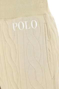 Joggers realized in cotton blend characterized by contrasting embroidered logo at the front. - Elastic waist with drawstring - Seam pockets and a slit pocket Composition: Exterior: 62% Cotton 38% Polyester Ralph Lauren Logo, Luxury Dress, Equestrian Style, Personalized Accessories, Last Call, Luxury Shop, Cappuccino, Luxury Boutique, Short Pants