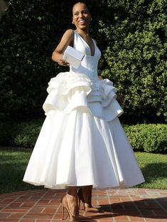 Opera Outfit What To Wear To The, Christopher John Rogers, John Kerry, Kerry Washington, Looks Party, Dream Wedding Ideas Dresses, Glam Dresses, Classy Dress, Beautiful Gowns