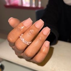 Nails Designs Short, Short Winter Nails, Winter Nails Designs, Natural Nails Manicure, Hello Nails, Work Nails