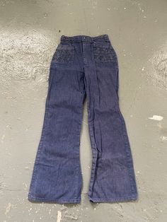 The jeans are in good shape with some holes, rips, and tears. Some spots as shown. Tagged 11 but measures a size 26x30. See photos for measurements and condition.  Feel free to message with any questions. Thank you for looking! Follow on Instagram for more cool vintage @greatnorthernvintage Cute Pants, Cotton Jeans, Jeans Dark Wash, Denim Cotton, Bell Bottom, Dream Wardrobe, Bell Bottoms, Lattice, Vintage 70s