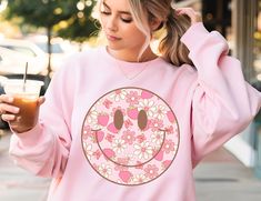 Pink Tops With Custom Print For Spring, Scrapbooking Printables, Face Smile, Png Coquette, Flowers Png, Coquette Pink, Vacation Vibes, Smiley Faces, Daisy Flowers