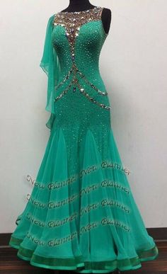 B7603 Competition women Tango waltz smooth Quickstep dance dress US 6 green | eBay Quickstep Dance, Waltz Dance Dress, Smooth Ballroom Dress, Smooth Dance Dresses, Ballroom Dance Outfits, Ballroom Dress Inspiration, Ballroom Competition Dress, Waltz Dress, Dance Competition Dress