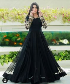 Black Long Frocks Pakistani Party Wear, Black Long Frocks Pakistani, Maksi Dress Pakistani, Black Long Dress Indian Style, Black Anarkali Dress Party Wear, Black Frock, Bridal Dresses Pakistan