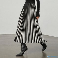 Orcajump - Gradient Pleated Midi Skirt with a Tapered Silhouette and Knitted Wool Fabric Black F, Pleated Midi Skirt, Wool Fabric, Types Of Skirts, Pleated Skirt, Midi Skirt, Wool, Skirt, Fabric