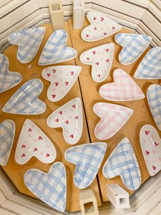 several heart shaped plates are arranged in a circle