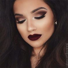 Make Up Mata, Smokey Cat Eye, Make Up Diy, Burgundy Lips, Video Makeup, Makeup Tip, Beauty Make-up, Makijaż Smokey Eye