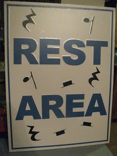 there is a sign that says rest area