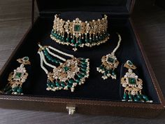 Set includes all jewelry pieces displayed. - Additional matching pieces can be added - Most sets can be customized to any color. Set is ready to ship as is 2-3 days within US. Please allow extra time for international or customized options. You can also reach us on Instagram @festiveessentials To see more pictures, videos or more options please message us on WhatsApp: +13137271045 All items in the picture are captured in light, color may vary due to the nature of product, color, and material. Co Desi Bridal Jewelry, Gold Choker Set, Indian Bridal Jewelry, Red Choker, Pakistani Bridal Jewelry, India Wedding, Bridal Choker, Silver Jewellery Indian, Bollywood Jewelry