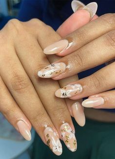 wedding nails, bridal nails, french manicure wedding, french tips nails brides, wedding nails brides, bride nails, wedding nail ideas Bride Nails Wedding Elegant Gold, Bride Nails Wedding Elegant, Gold Foil Nails, Bride Nails Wedding