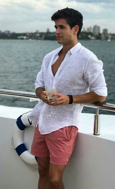 Mens Vacation Outfits, Vacation Outfits Men, Beach Outfit Men, Men's Summer Outfit, Men Fashion Casual Shirts, Mens Casual Dress Outfits, Mens Fashion Casual Outfits