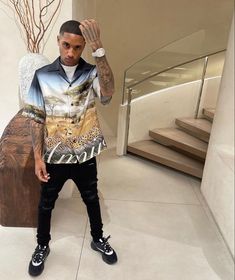 21st Birthday Outfits Men, Amiri Outfit Men, Birthday Outfit Black Men, Men Designer Outfits, Black Men Vacation Outfits, Men Birthday Outfit, Night Out Men Outfit, Mafia Outfits Men, Birthday Outfit Men