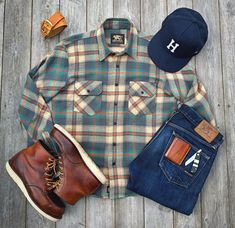 Wine Tasting Outfit Men Winter, Mens Outdoor Fashion, Mens Fashion Rugged, Best Mens Fashion, Rugged Style, Cool Outfits For Men, Mens Fashion Casual Outfits, Red Wing