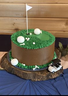 a golf themed birthday cake on a table