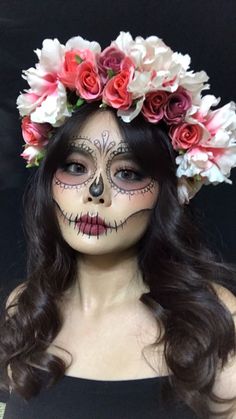 Halloween Makeup Sugar Skull, Mexican Halloween, Holloween Makeup, Dead Makeup, Cute Halloween Makeup, Halloween Makeup Diy, Skeleton Makeup, Halloween Makeup Pretty, Pretty Halloween Costumes