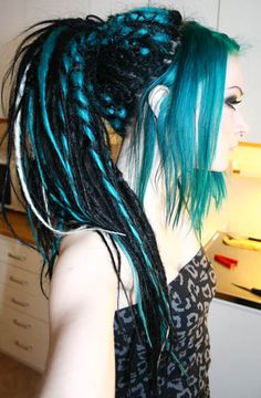 cyber goth | Tumblr Hairstyles And Colors, Goth Hairstyles, Dreads Girl, Gothic Hairstyles, Beautiful Dreadlocks, Goth Hair, Synthetic Dreads, Dread Hairstyles, Dreadlock Hairstyles