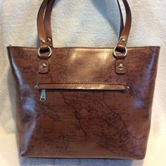 Patricia Nash Alessano Large Tote Zippered Top Material & Pattern ~ Brown Leather World Map Included ~ Authenticity Card & Purse Dust Cover. Closure ~ Zippered Exterior Offers Two Pockets ~ 1 Zippered & 1 Slip Interior Is Lined And Offers 1 Large Zippered Pocket & 2 Slip Pockets. Measures 11" H X 14' L X 4" D Smokefree Tan Satchel With Leather Lining For Travel, Tan Leather-lined Satchel For Travel, Map Tote Bag, Brown Leather Tote Bag, Card Purse, Brown Leather Totes, Large Leather Tote, Leather Handbags Tote, Tote Bag Purse